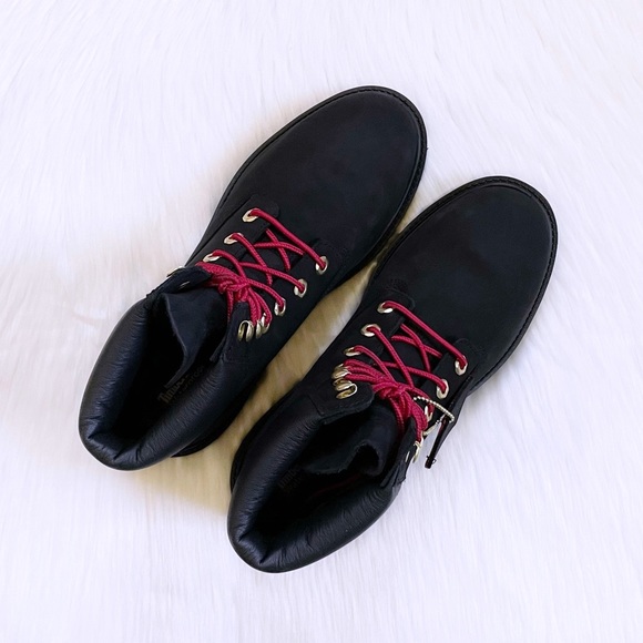 Timberland Women’s Heritage 6 Inch Waterproof Black Boots - Picture 5 of 7